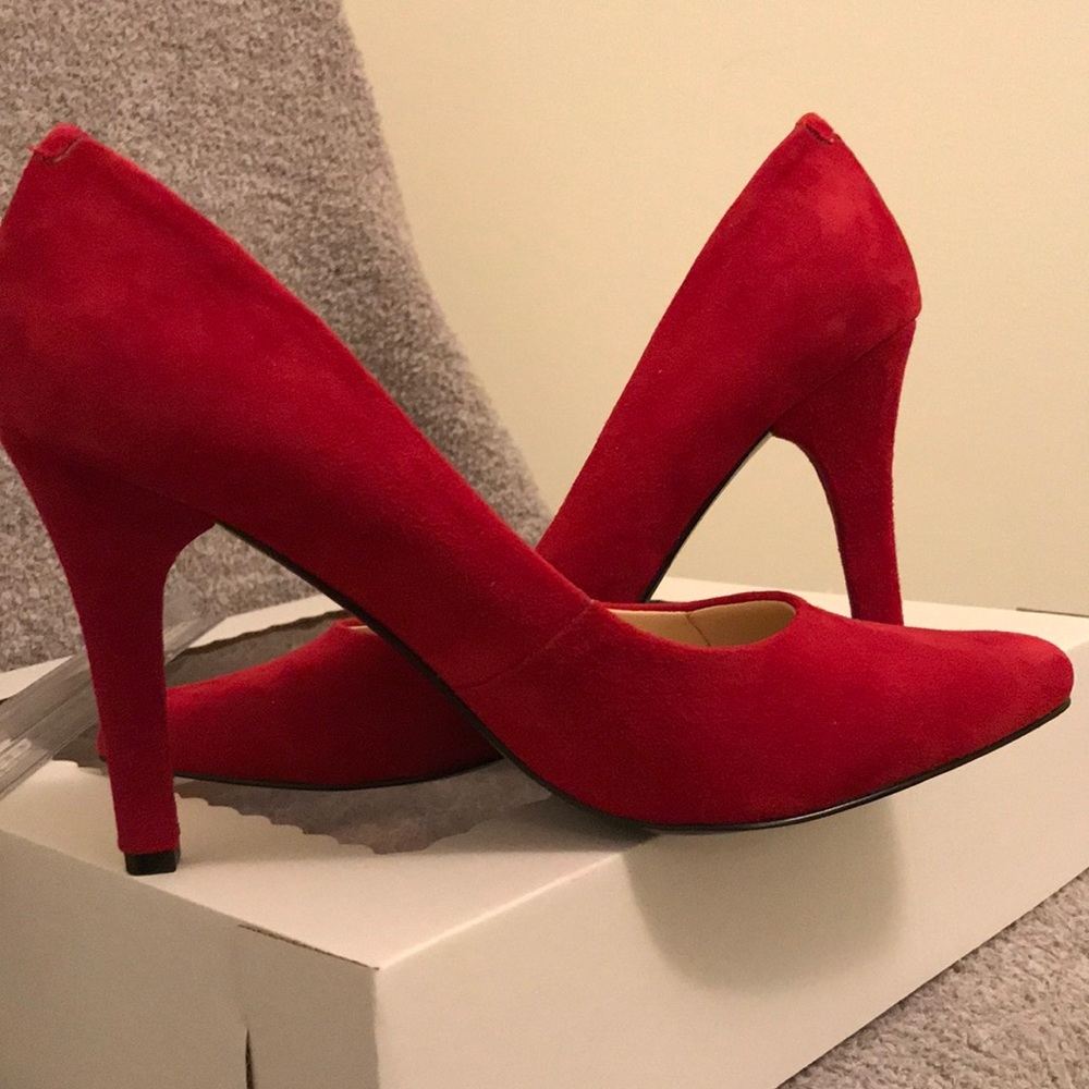 Red suede 9 West pumps 4” heel. NWOB. Size 8.5 M